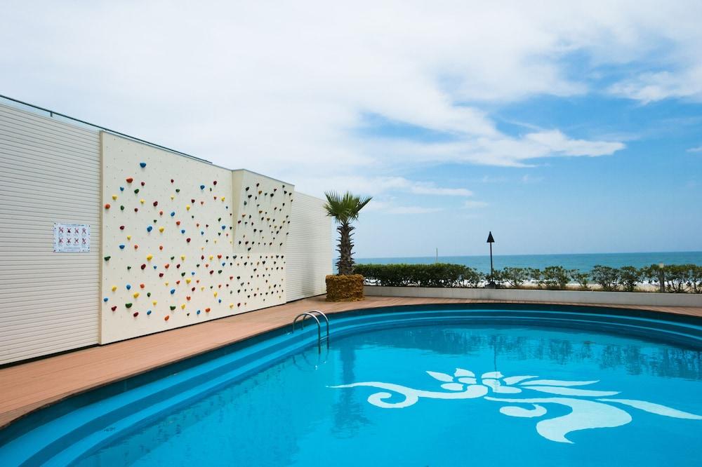Sayan Terrace Hotel & Resort Onjuku Esterno foto