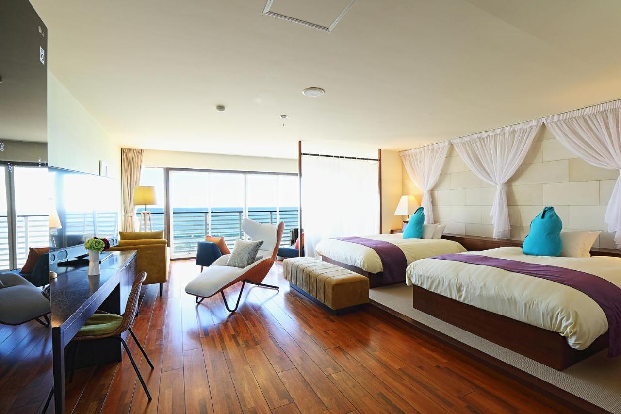 Sayan Terrace Hotel & Resort Onjuku Esterno foto